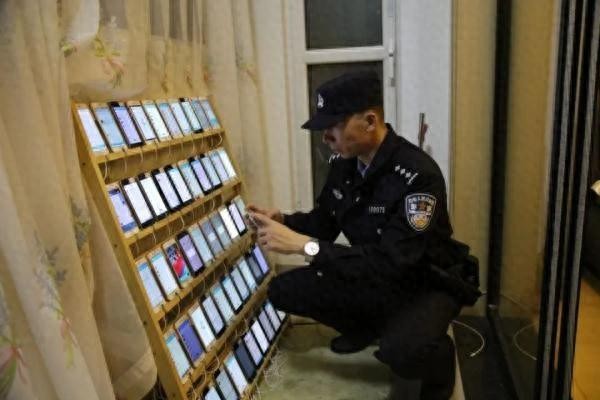 低价购买4000个QQ号进行升级赚取差价，这是什么操作？